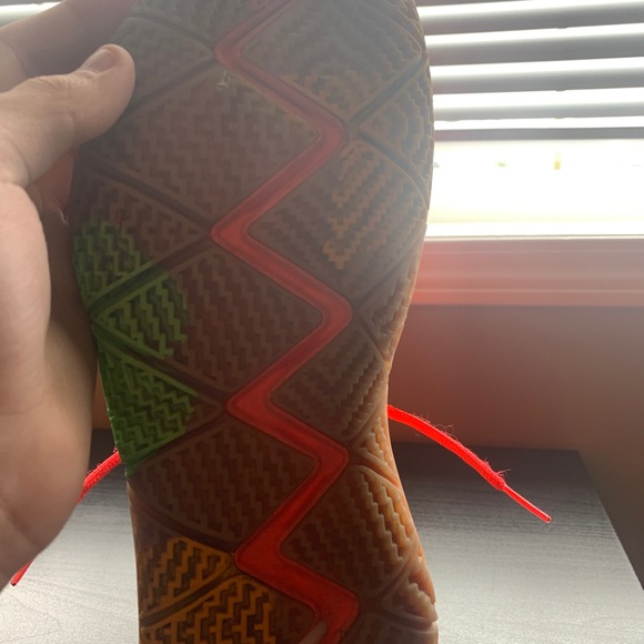 Kyrie 4 lucky charms limited edition - Picture 6 of 6